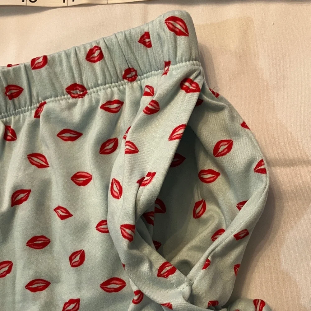 Kate Spade brushed jersey lip print pajama set - Picture 5 of 8